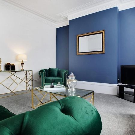 Stunning 4-Bedroom, 2 Bathrooms In Sunderland Sunderland  Exteriör bild
