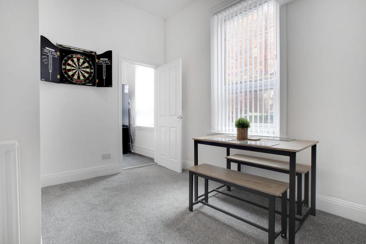 Stunning 4-Bedroom, 2 Bathrooms In Sunderland Sunderland  Exteriör bild